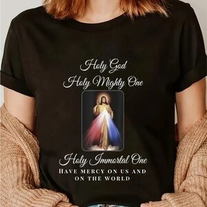 Black Divine Mercy Religious Graphic T-Shirt Women XL Mother’s Day gift NWT